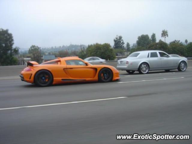 Porsche Carrera GT spotted in Hollywood/van nuys, California