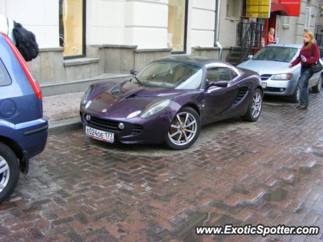 Lotus Elise spotted in Moscow, Russia