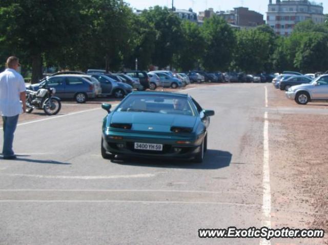 Lotus Esprit spotted in LILLE, France