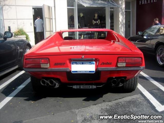 DeTomaso Pantera2 spotted in Manhasset, New York