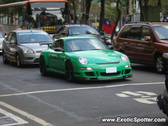 Porsche 911 GT3 spotted in Taupei, Taiwan