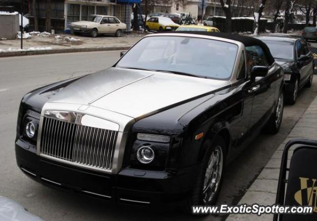 Rolls Royce Phantom spotted in Bucuresti, Romania