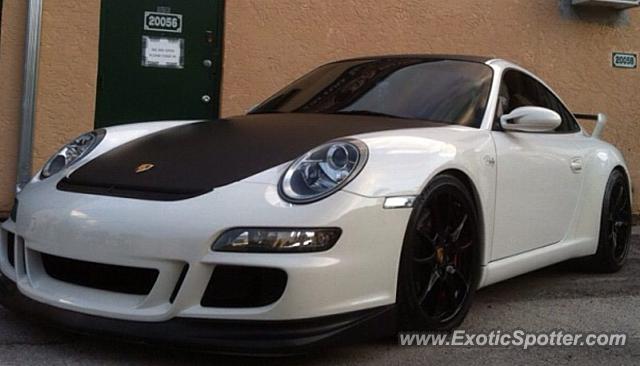 Porsche 911 GT3 spotted in Miami, Florida