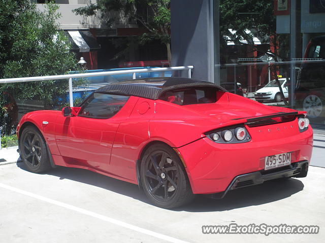 Tesla Roadster spotted in Brisbane, Australia