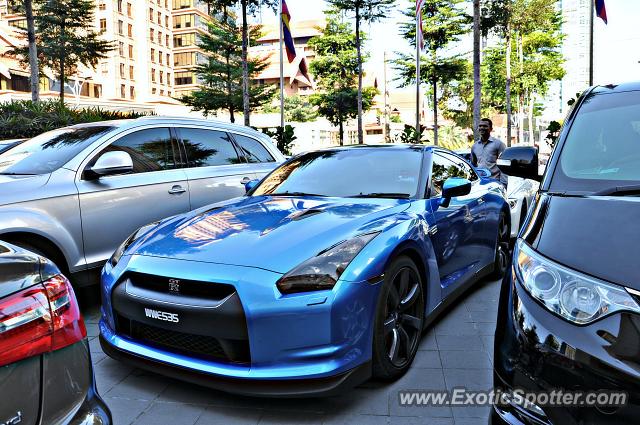 Nissan GT-R spotted in KLCC Twin Tower, Malaysia