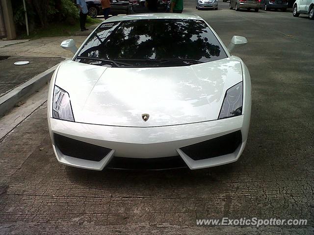 Lamborghini Gallardo spotted in Muntinlupa City, Philippines