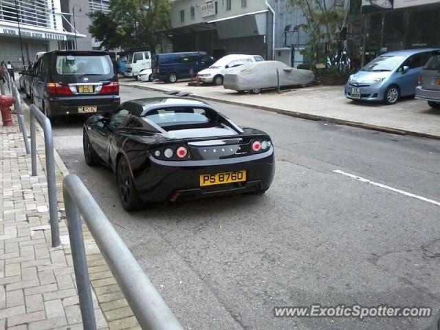 Tesla Roadster spotted in Hong Kong, China