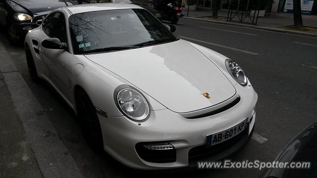 Porsche 911 GT2 spotted in Paris, France