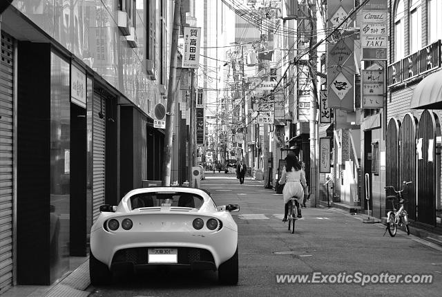 Lotus Elise spotted in Osaka, Japan