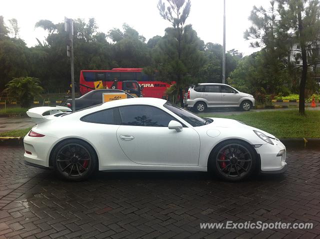 Porsche 911 GT3 spotted in Bogor, Indonesia