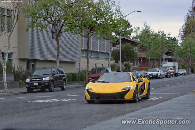 Mclaren P1 spotted in Palo Alto, California