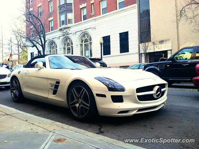 Mercedes SLS AMG spotted in Princeton, New Jersey