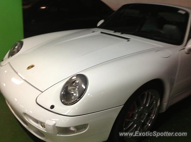 Porsche 911 spotted in Makati, Philippines