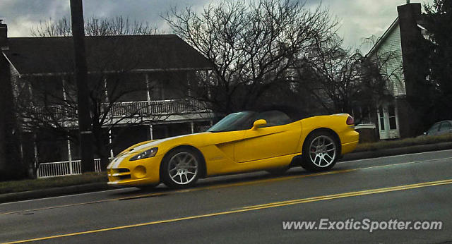 Dodge Viper spotted in Cincinnati, Ohio