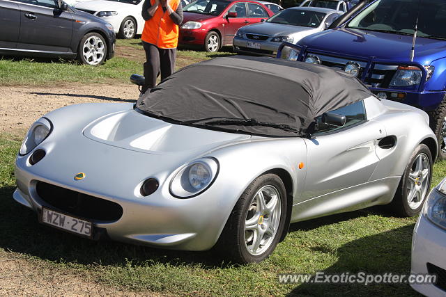 Lotus Elise spotted in Winton, Australia