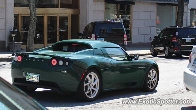 Tesla Roadster spotted in Greenwich, Connecticut