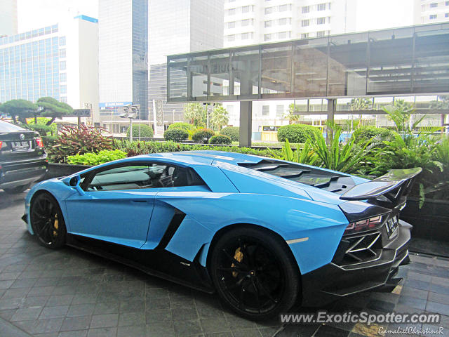 Lamborghini Aventador spotted in Jakarta, Indonesia