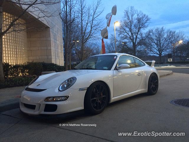 Porsche 911 GT3 spotted in Short Hills, New Jersey