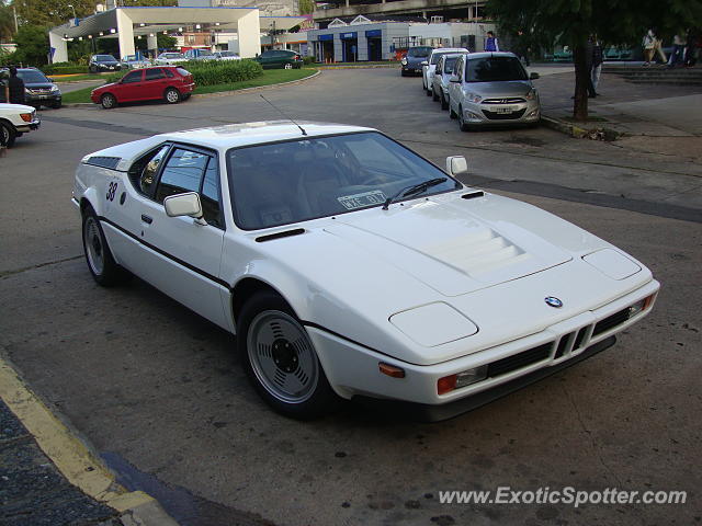 BMW M1 spotted in Buenos Aires, Argentina