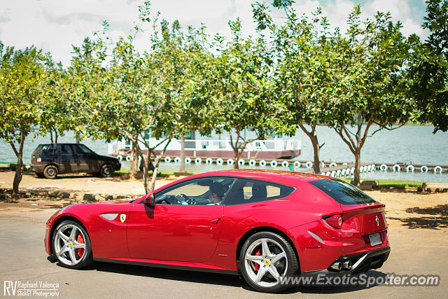 Ferrari FF spotted in Brasilia, Brazil