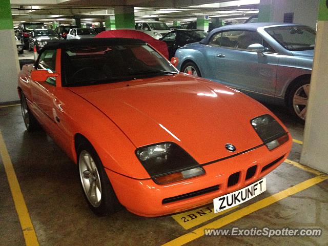 BMW 1M spotted in Hong Kong, China