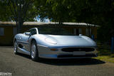 Jaguar XJ220