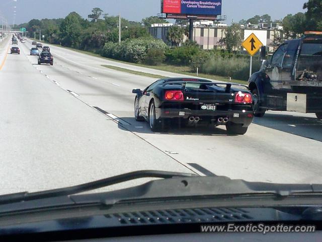 Lamborghini Diablo spotted in Jacksonville, Florida