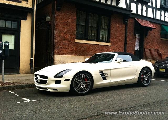 Mercedes SLS AMG spotted in Princeton, New Jersey