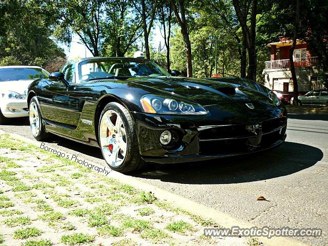 Dodge Viper spotted in Ciudad de México, Mexico
