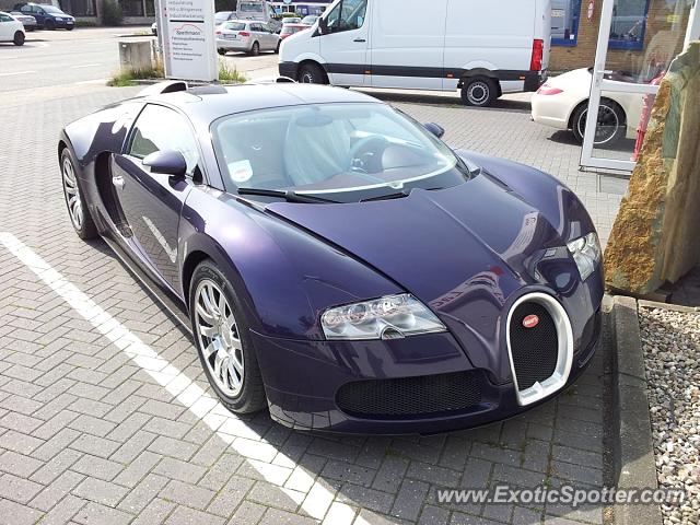 Bugatti Veyron spotted in Norderstedt, Germany