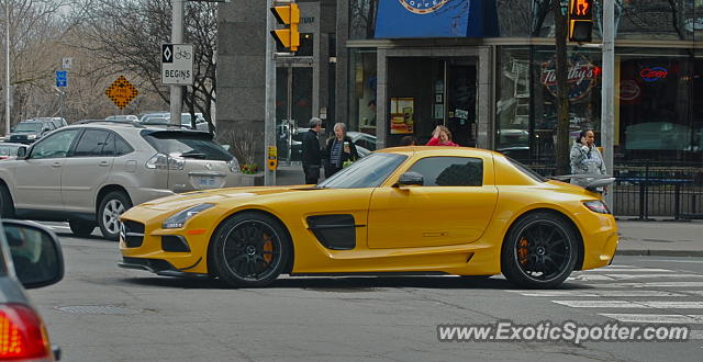 Mercedes SLS AMG spotted in Toronto, Canada
