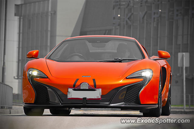 Mclaren MP4-12C spotted in Hong Kong, China