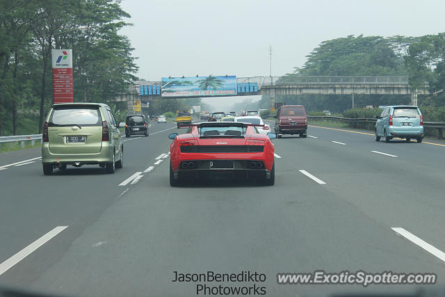Lamborghini Gallardo spotted in JAKARTA, Indonesia
