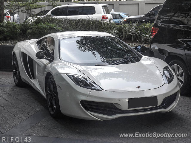 Mclaren MP4-12C spotted in Jakarta, Indonesia