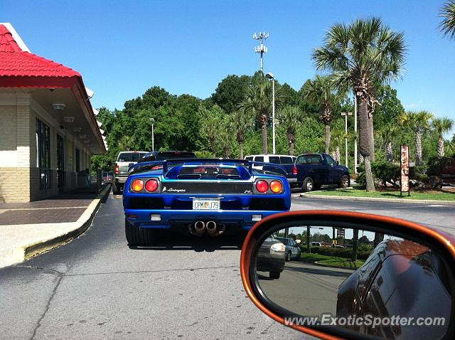 Lamborghini Diablo spotted in Panama City, Florida