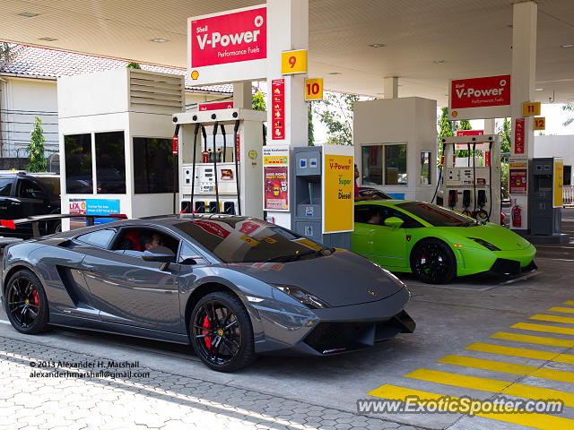 Lamborghini Gallardo spotted in Jakarta, Indonesia