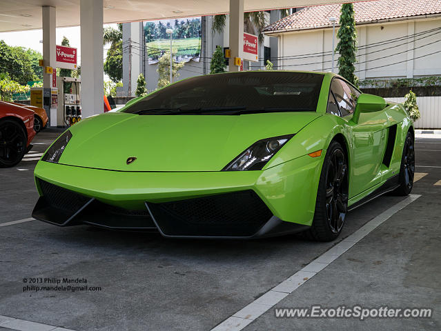 Lamborghini Gallardo spotted in Jakarta, Indonesia