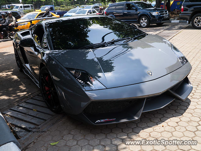 Lamborghini Gallardo spotted in Jakarta, Indonesia