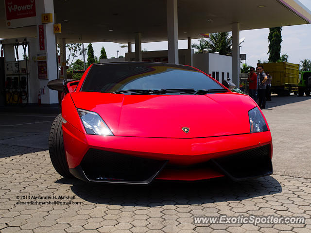 Lamborghini Gallardo spotted in Jakarta, Indonesia