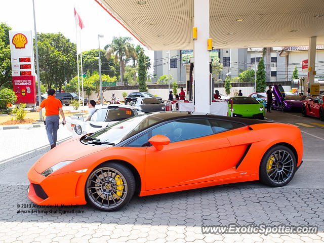 Lamborghini Gallardo spotted in Jakarta, Indonesia