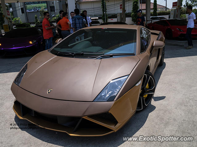 Lamborghini Gallardo spotted in Jakarta, Indonesia