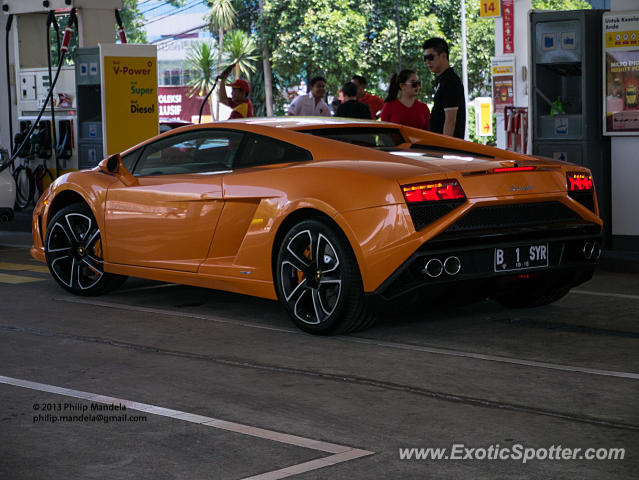 Lamborghini Gallardo spotted in Jakarta, Indonesia