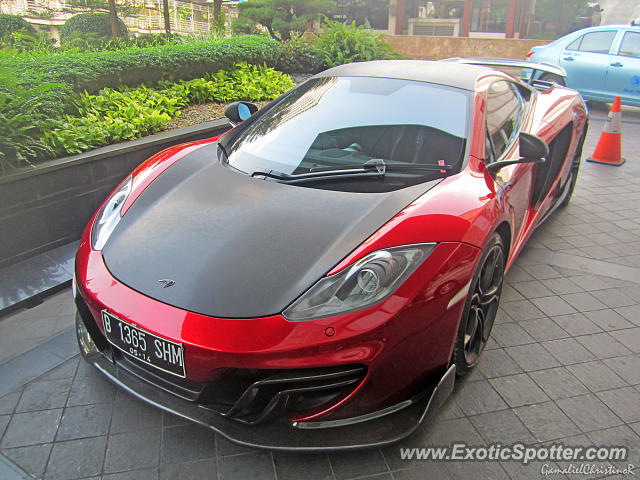 Mclaren MP4-12C spotted in Jakarta, Indonesia