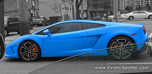 Lamborghini Gallardo spotted in Toronto, Canada