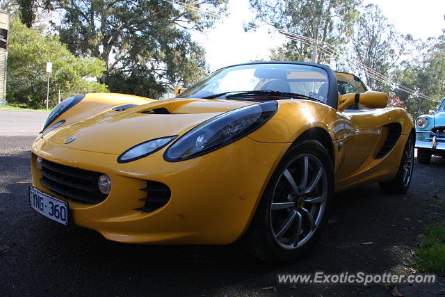 Lotus Elise spotted in Tatong, Australia