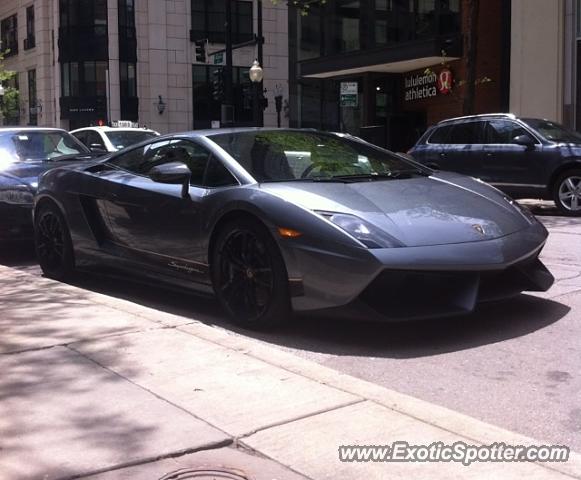 Lamborghini Gallardo spotted in Chicago, Illinois