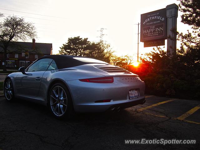 Porsche 911 spotted in Northfield, Illinois