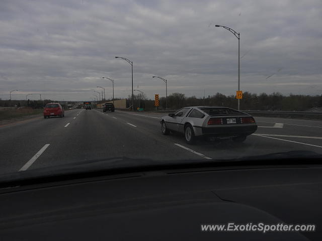 DeLorean DMC-12 spotted in Québec, Canada