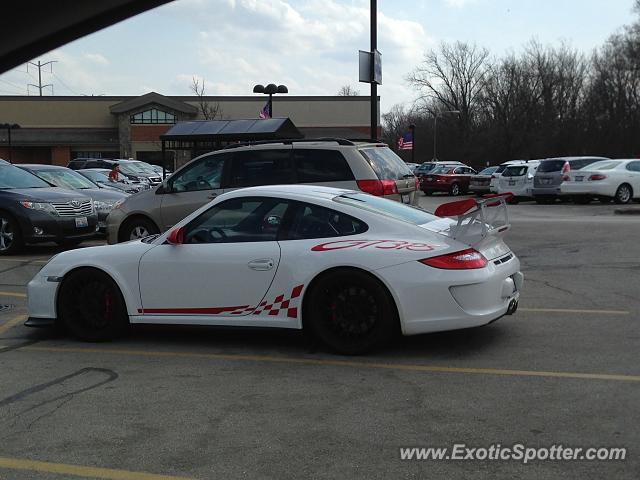 Porsche 911 GT3 spotted in Near northbrook, Illinois