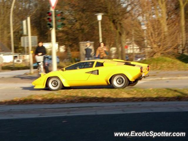 Lamborghini Countach spotted in Hamburg, Germany